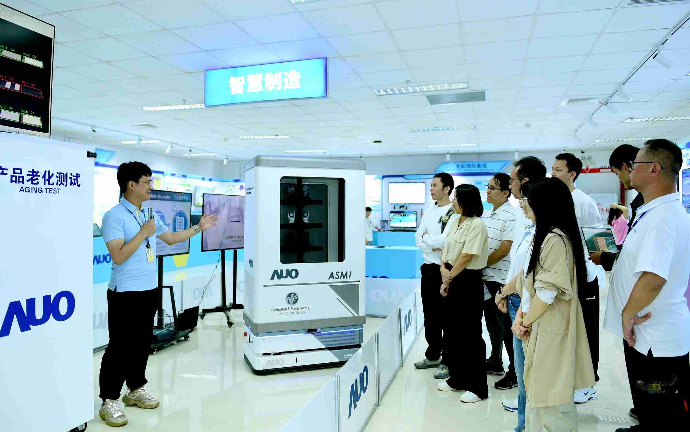 NG大舞台厦门将5G+ABC技术串联生产管理全流程，，，，打通研发、、采购、、、生管、、、、制程、、、、设备、、、、质量等产品全生命周期制造流程，，完成数字化设计、、、、智慧供应链、、智能座舱、、、、全流程设备管理、、数据驱动优化、、、、智慧在线检测、、智慧品管等自适应生产模式升级